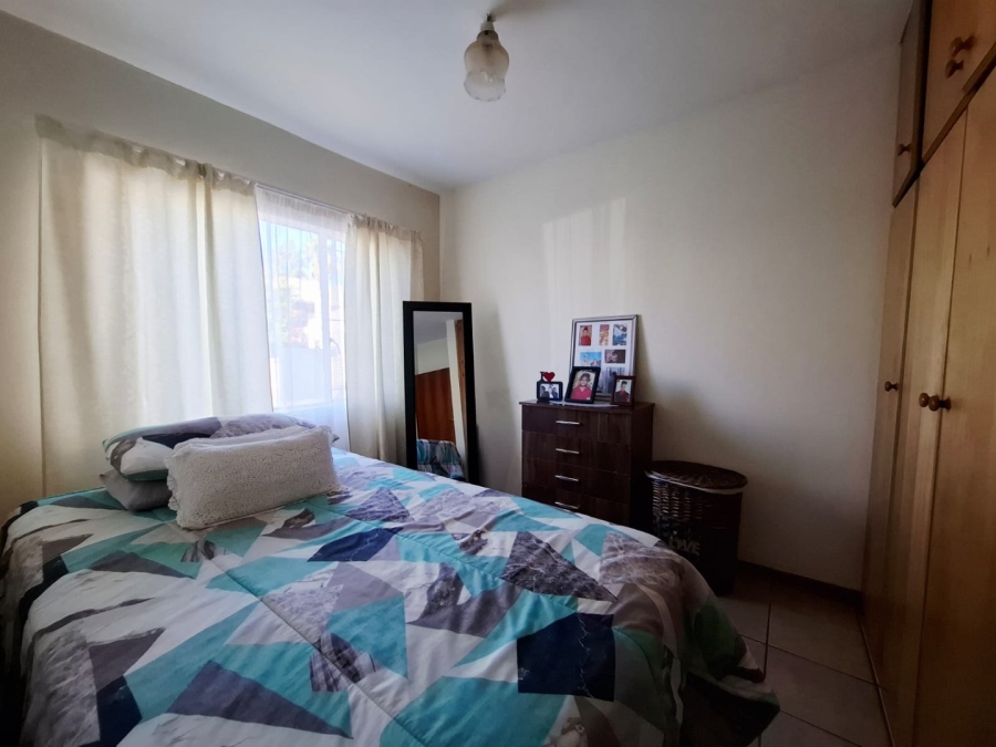 2 Bedroom Property for Sale in Langenhovenpark Free State